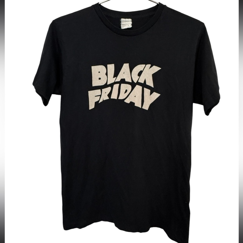Black Friday Urban Outfitters Employee Graphic T-Shirt Men’s M RARE